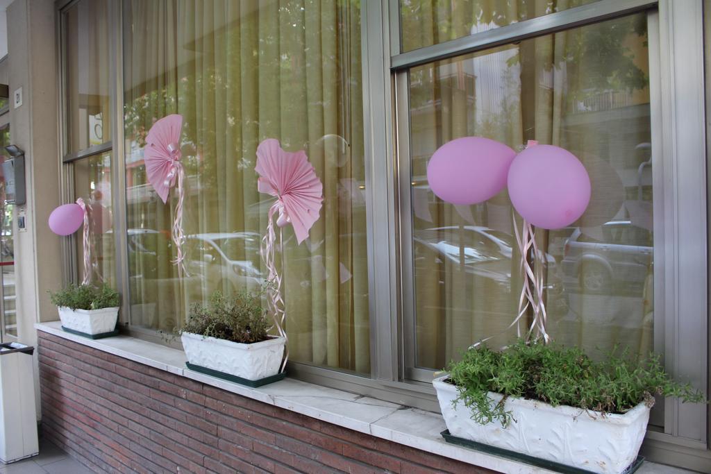 Hotel Galileo リミニ エクステリア 写真