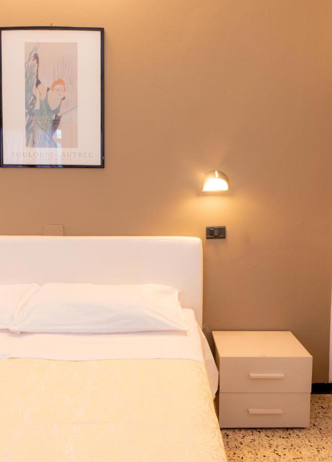 Hotel Galileo リミニ エクステリア 写真