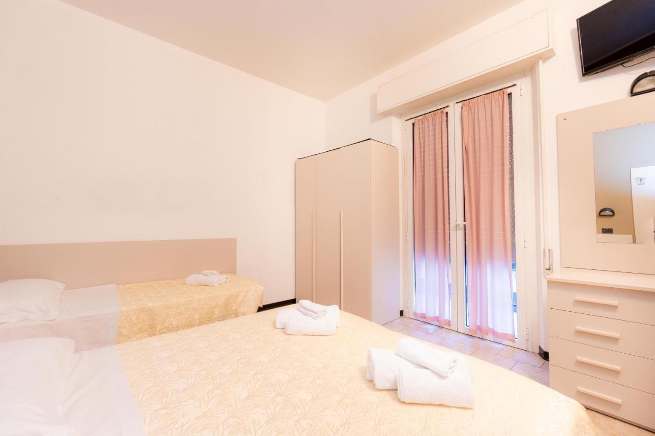 Hotel Galileo リミニ エクステリア 写真