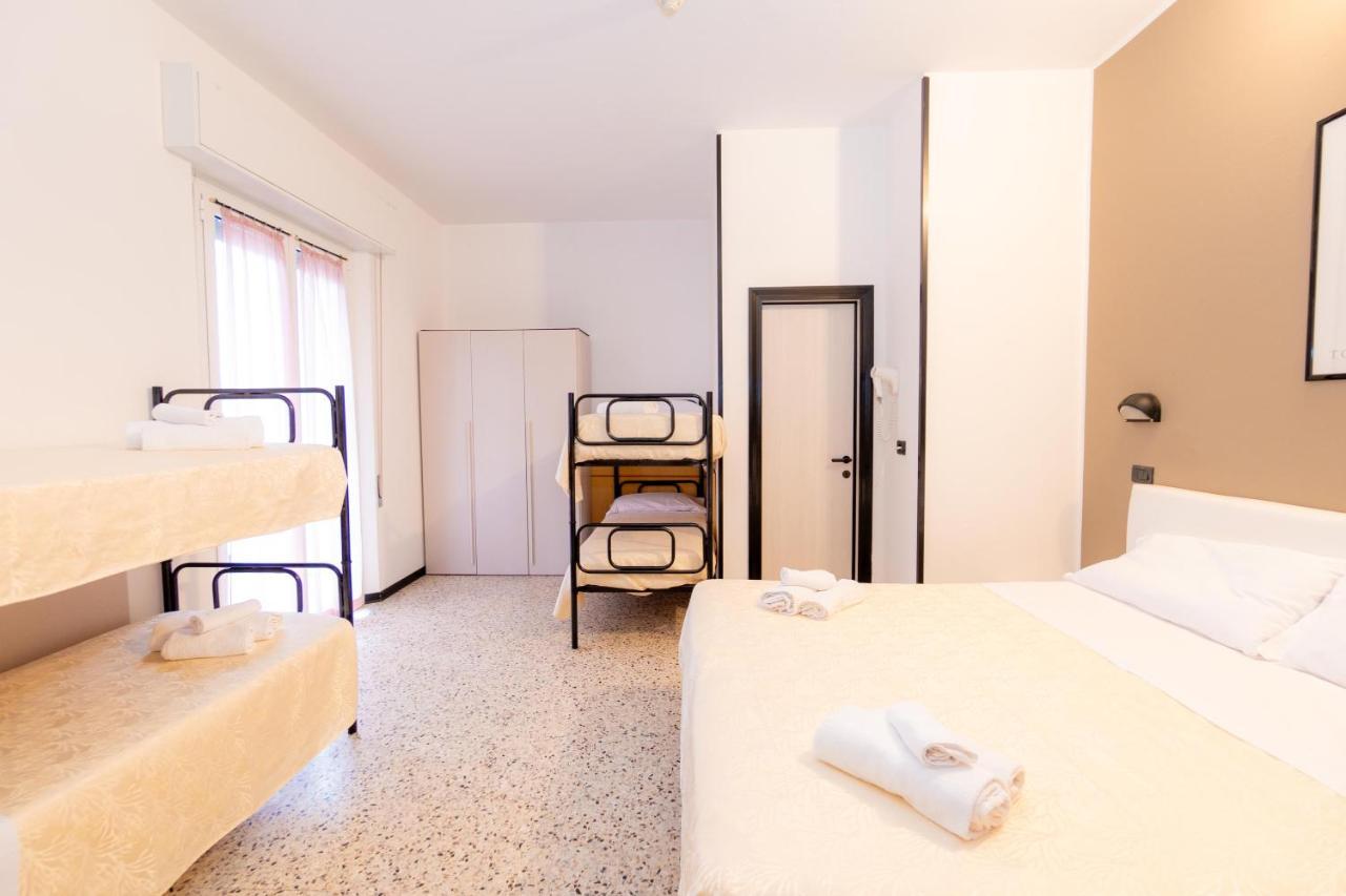Hotel Galileo リミニ エクステリア 写真
